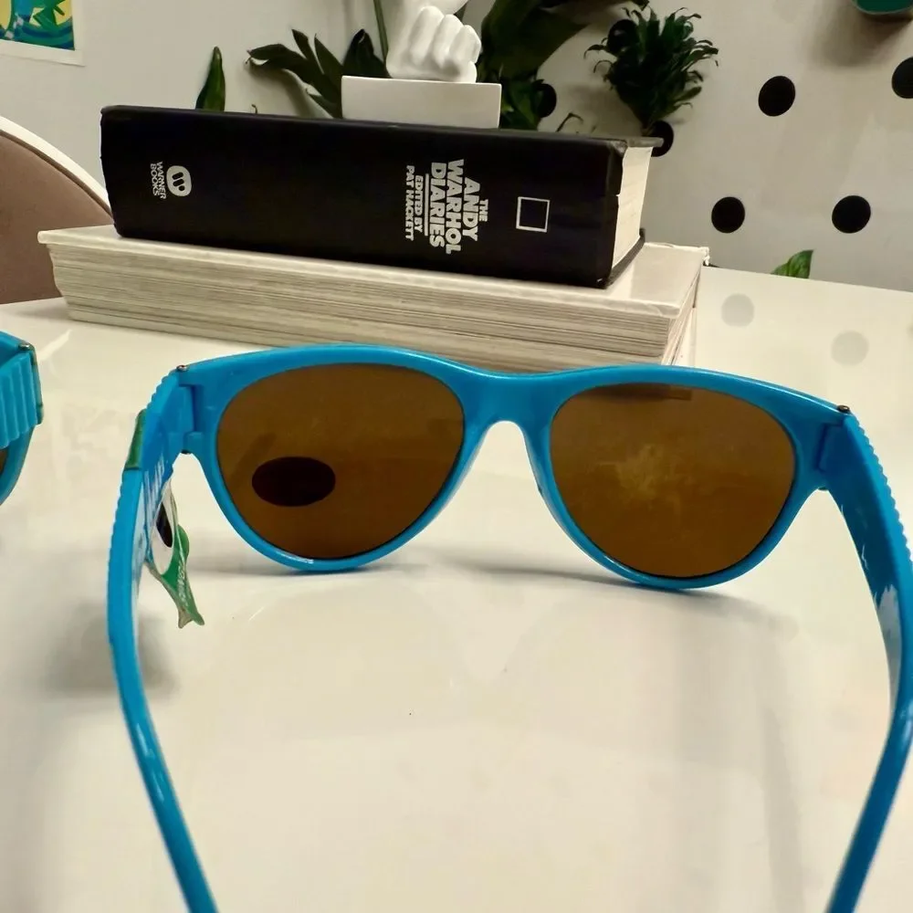 Super Cool True Vintage 1970s Neon Aqua 3D Geometric Ribbed Texture Sunglasses